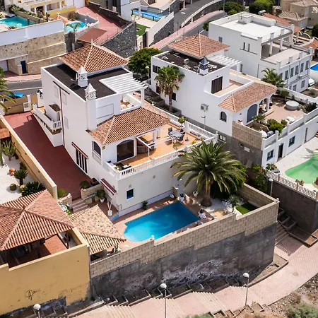 Enchanting Portocervo Heated Pool Sea View 펜션 *