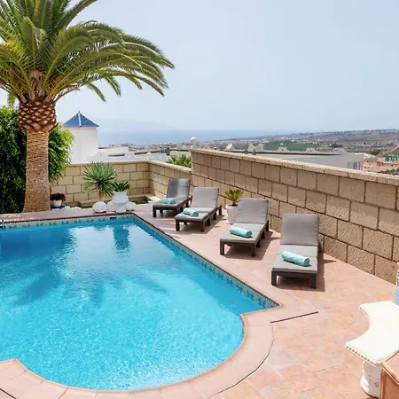 Feriehus Enchanting Portocervo Heated Pool Sea View Costa Adeje (Tenerife)