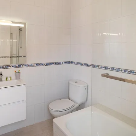 펜션 Enchanting Portocervo 아데제